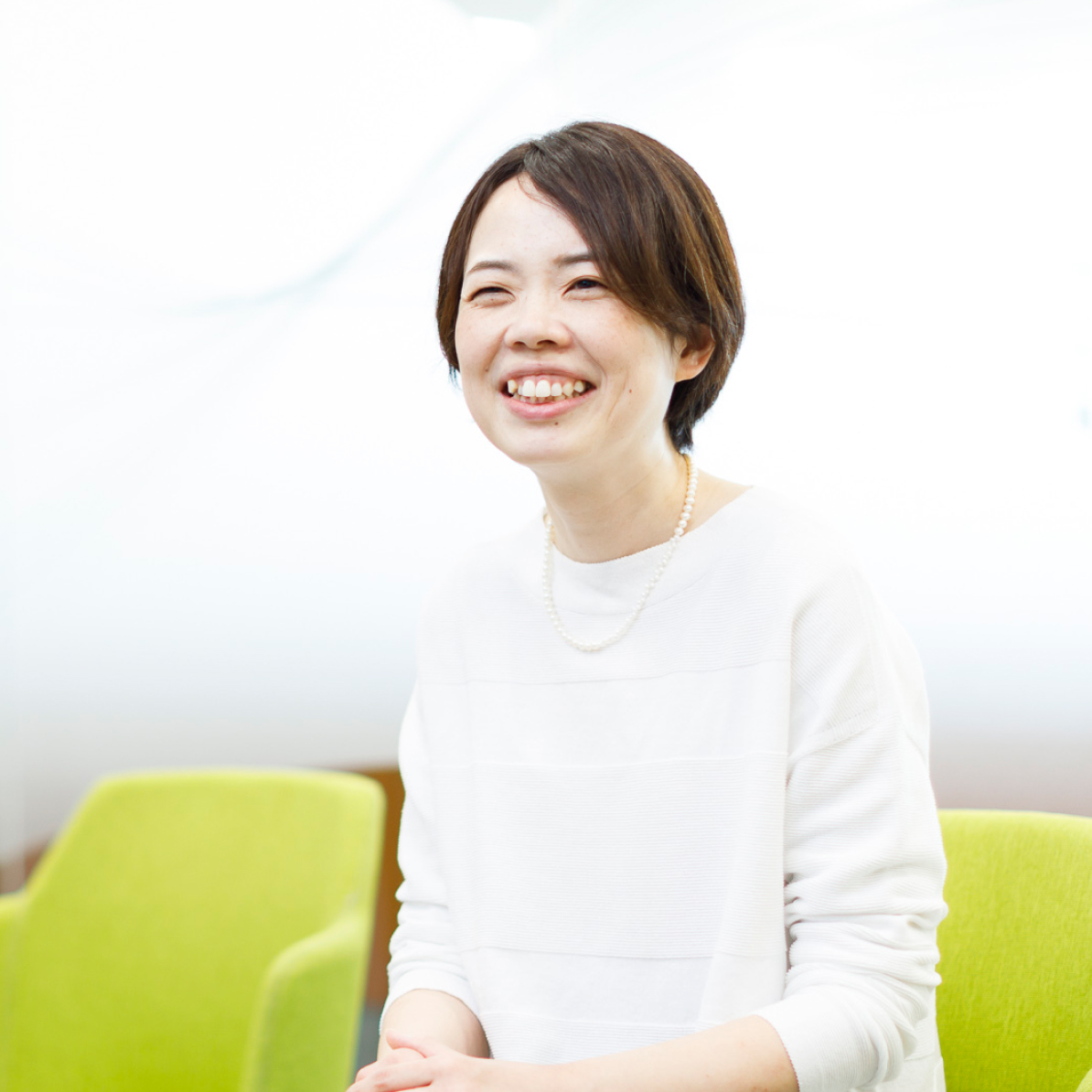 岸 由子